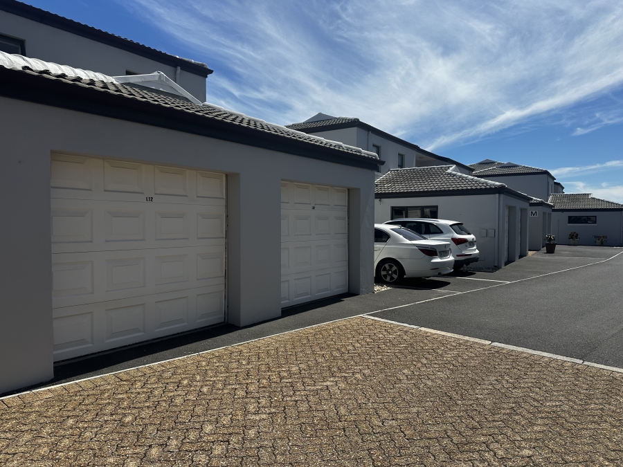 To Let 2 Bedroom Property for Rent in Bloubergstrand Western Cape